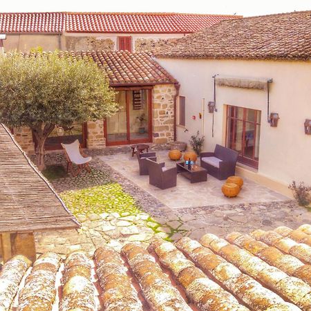 Il Borgo Dell'Arcangelo Tuili Luaran gambar